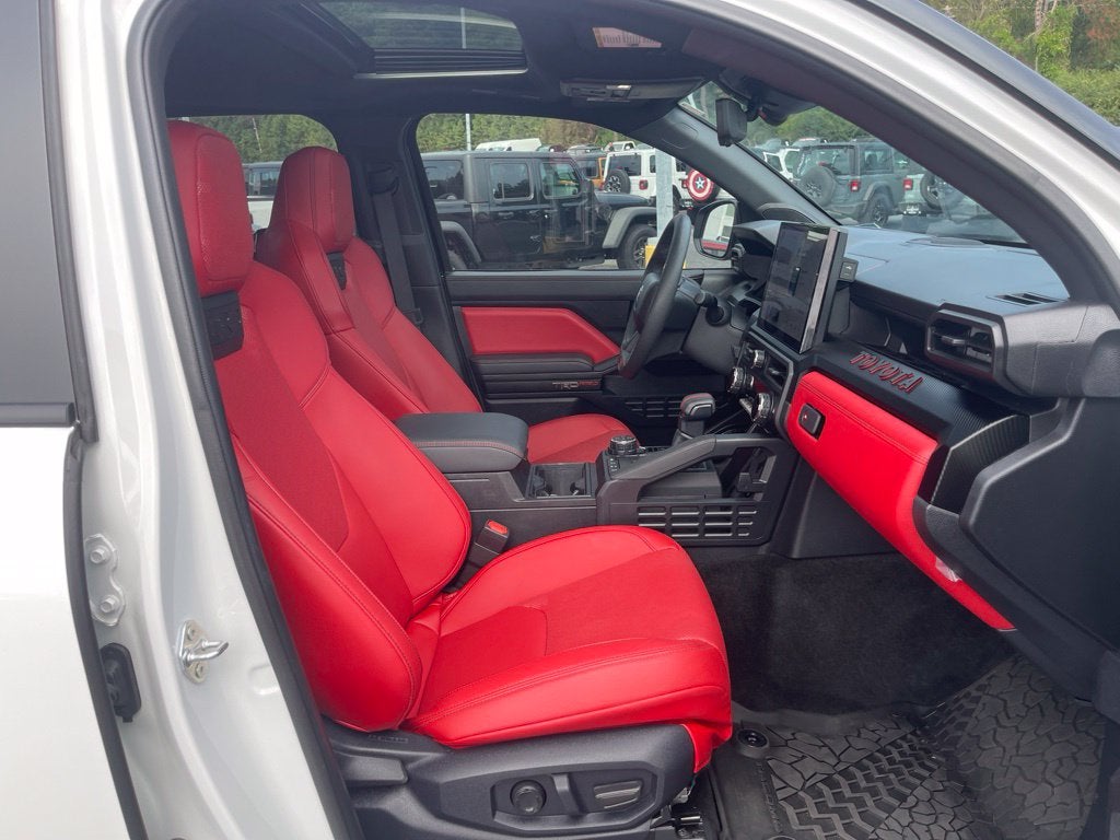 2024 Toyota Tacoma Hybrid TRD Pro 4WD