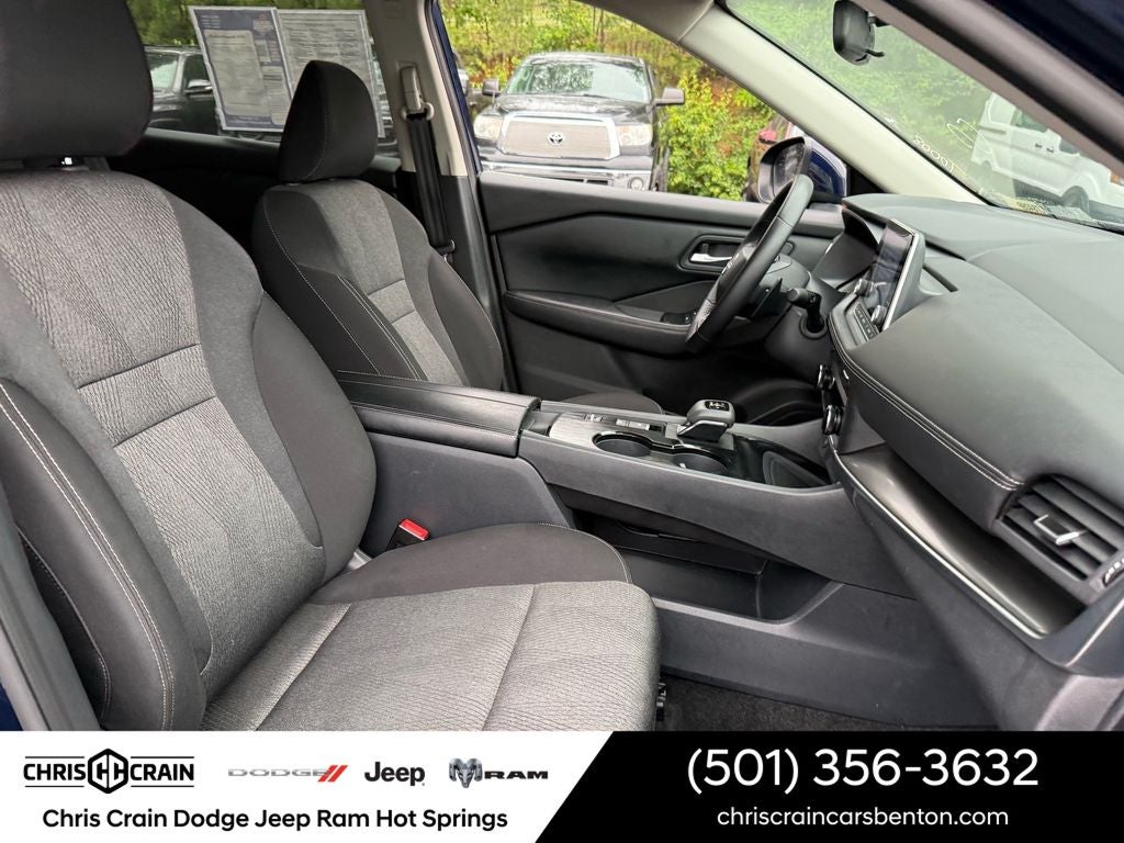 2025 Nissan Rogue SV FWD