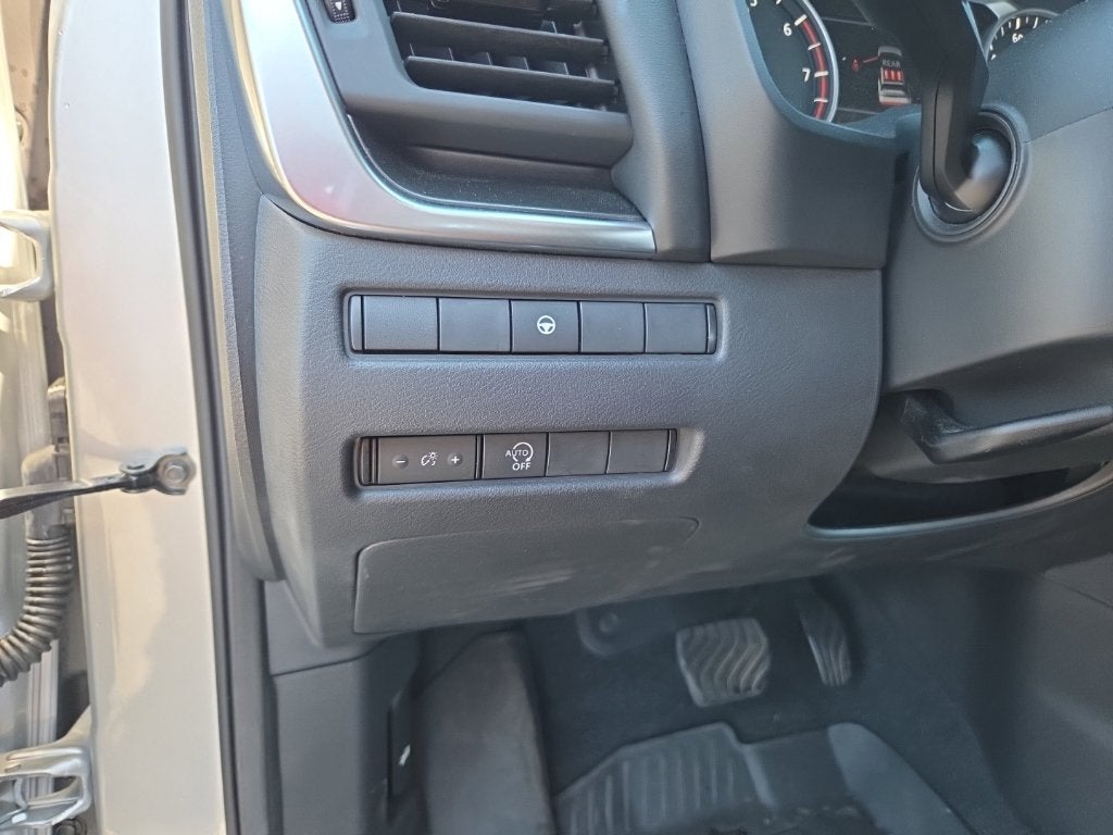 2023 Nissan Rogue SV FWD