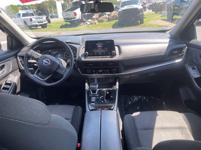 2025 Nissan Rogue SV FWD