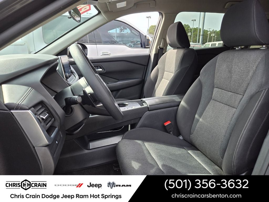 2024 Nissan Rogue SV FWD