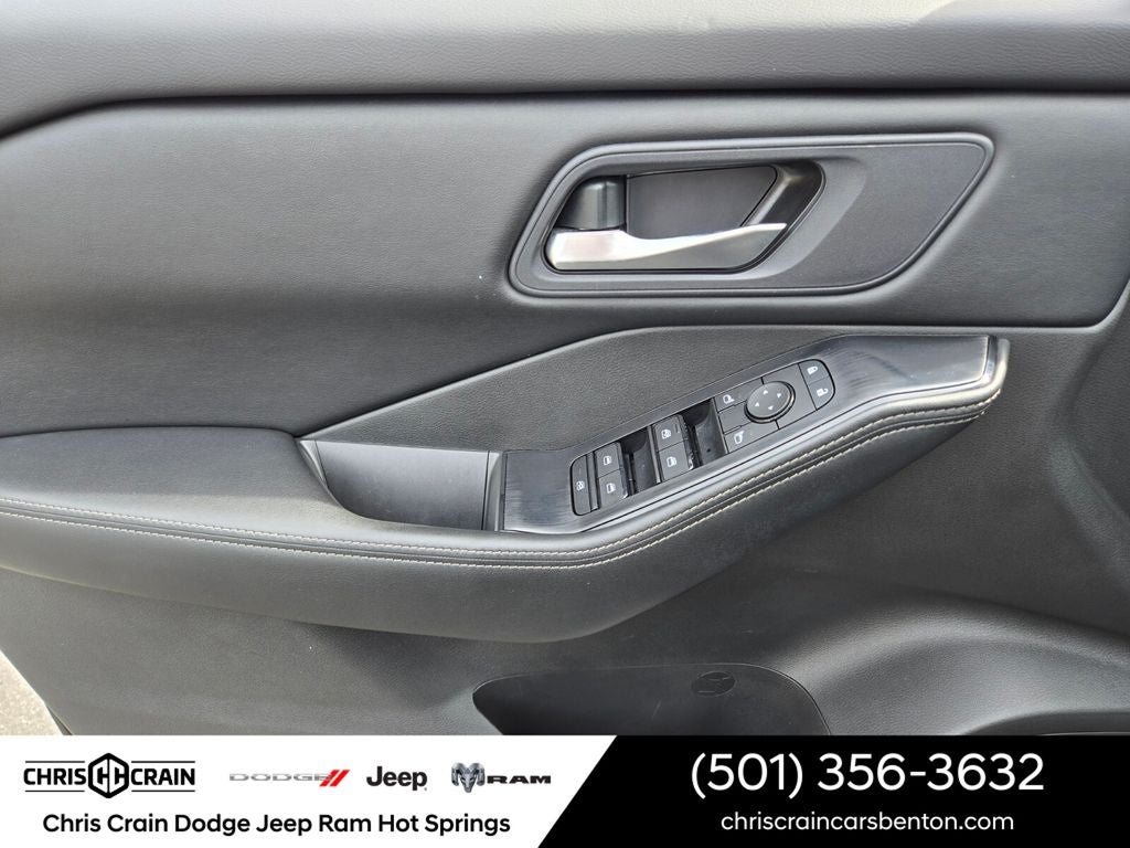 2024 Nissan Rogue SV FWD