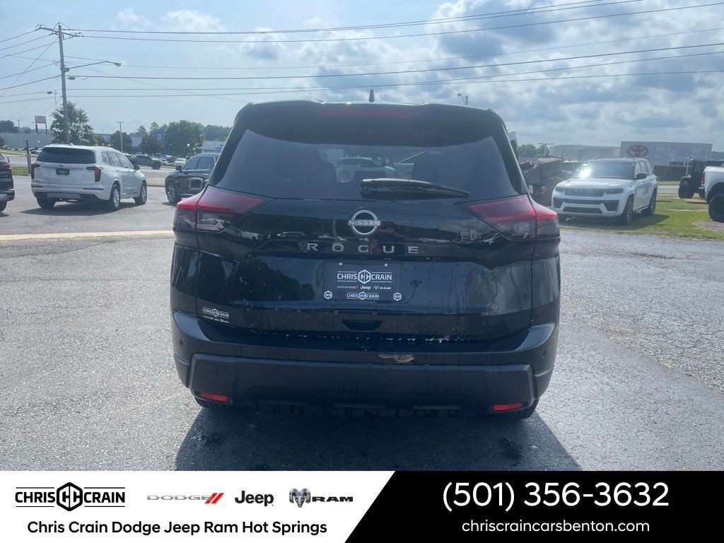 2025 Nissan Rogue SV FWD