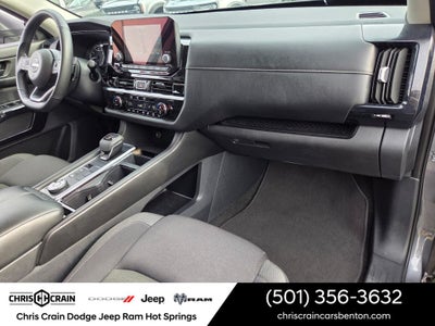 2025 Nissan Pathfinder SV 4WD