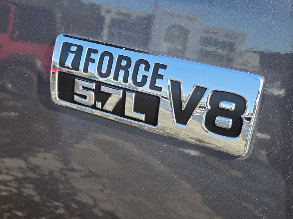 2016 Toyota Tundra SR5 5.7L V8