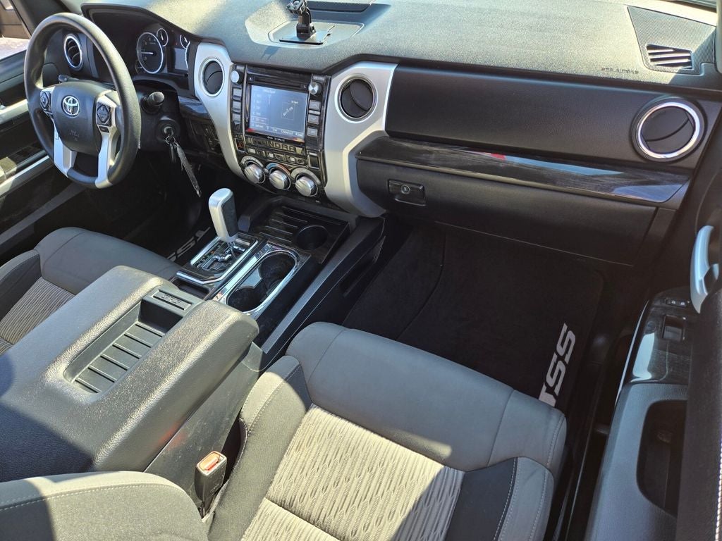 2016 Toyota Tundra SR5 5.7L V8