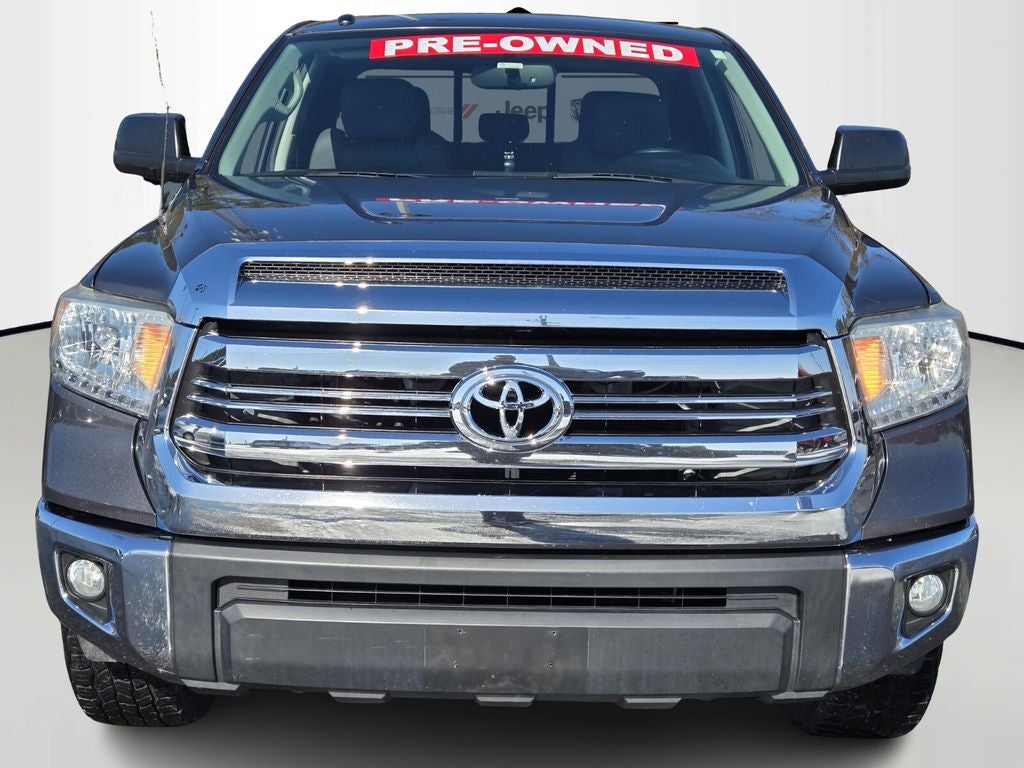 Used 2016 Toyota Tundra SR5 with VIN 5TFRW5F18GX208910 for sale in Little Rock