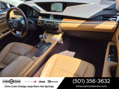 2016 Lexus ES 300h 300h