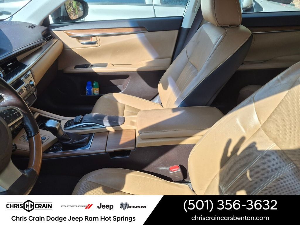 2016 Lexus ES 300h 300h