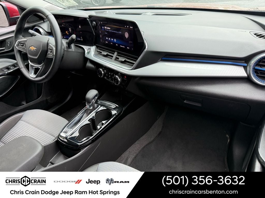 2025 Chevrolet Trax FWD LT