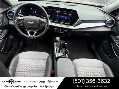 2025 Chevrolet Trax FWD LT