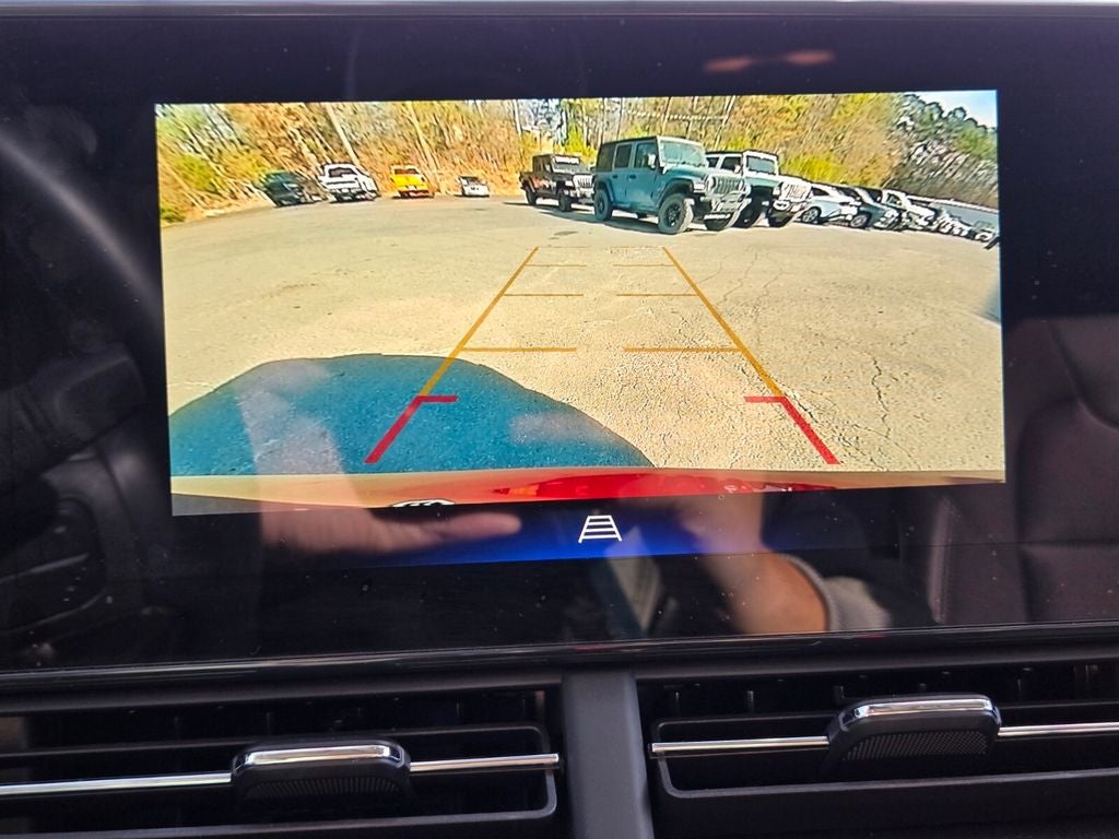 2025 Chevrolet Trax FWD LT