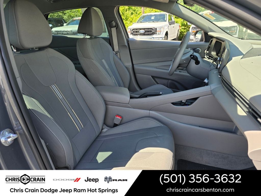 2026 Hyundai Elantra SEL Sport - Photo 11