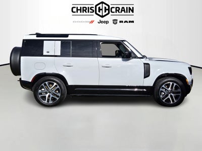 2024 Land Rover Defender 110 P400 X-Dynamic SE