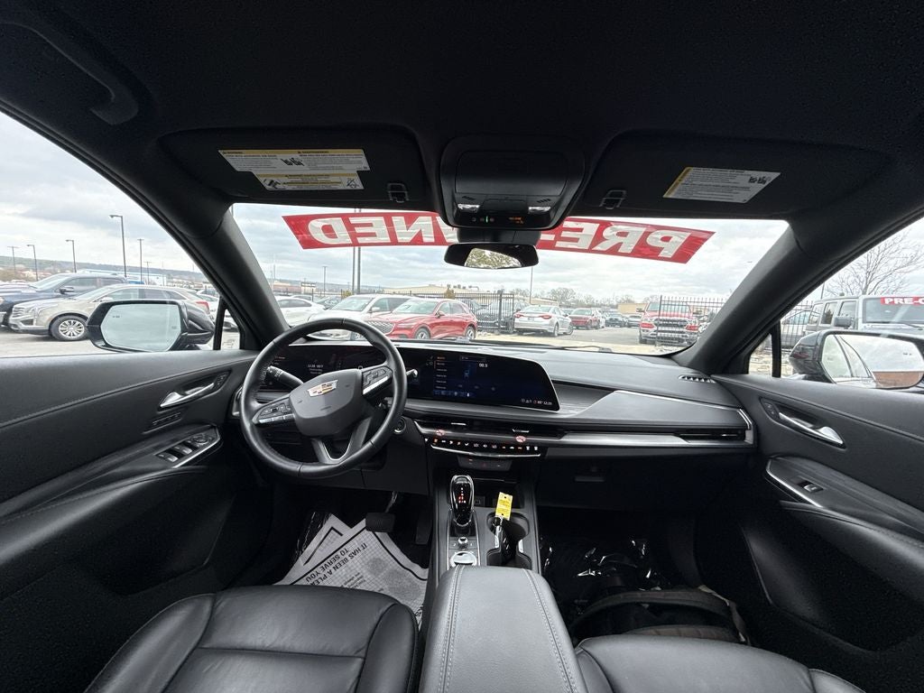 2025 Cadillac XT4 Premium Luxury