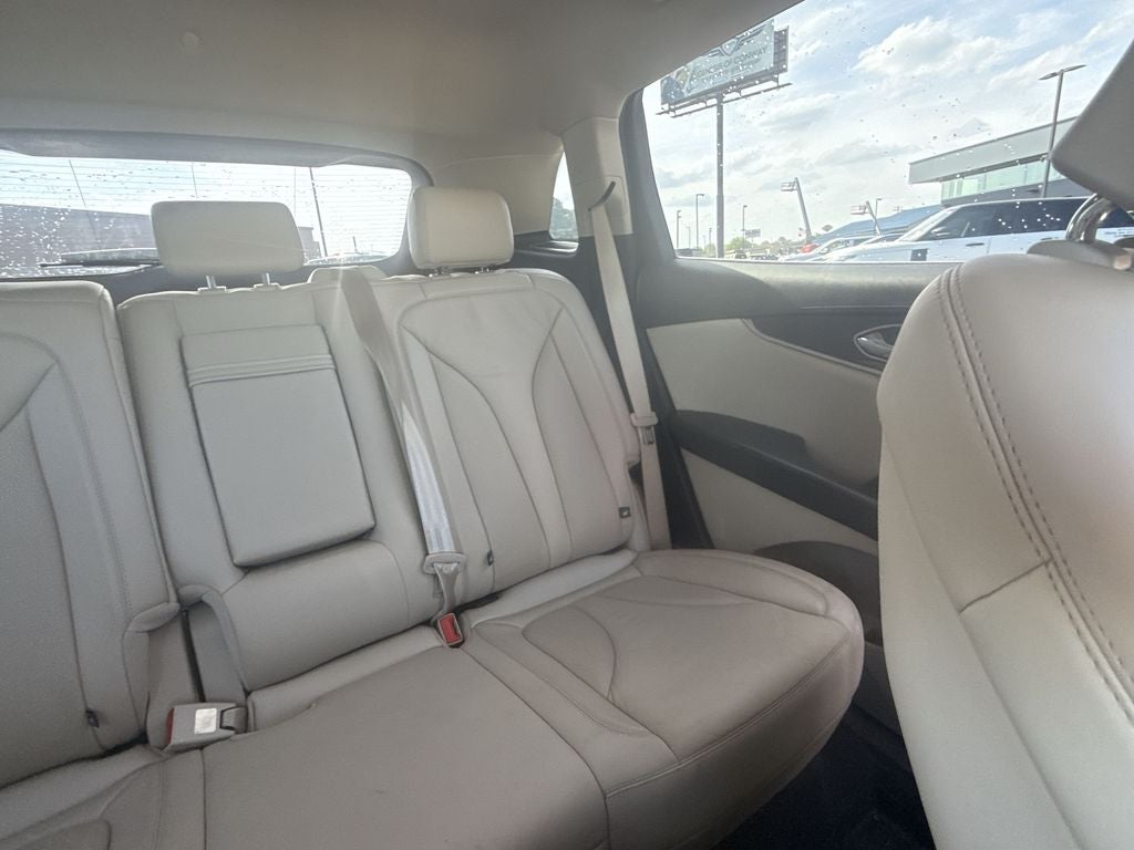 2019 Lincoln Nautilus Select