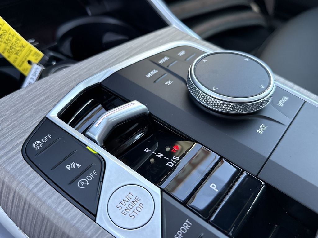 2025 BMW 3 Series 330i