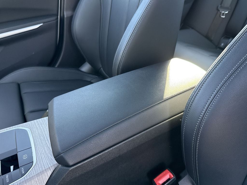 2025 BMW 3 Series 330i