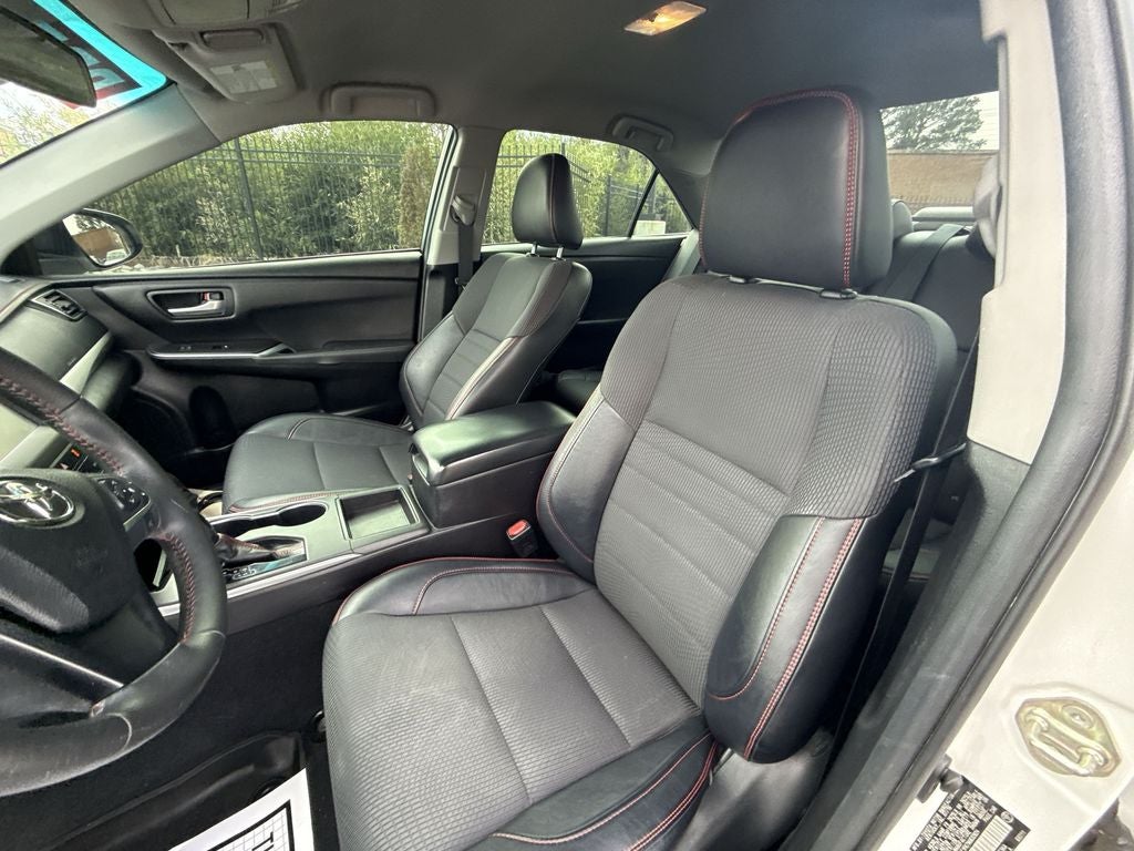 2017 Toyota Camry SE