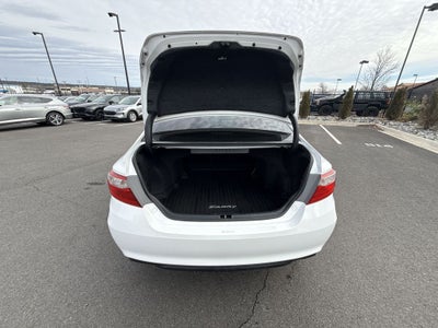 2017 Toyota Camry SE