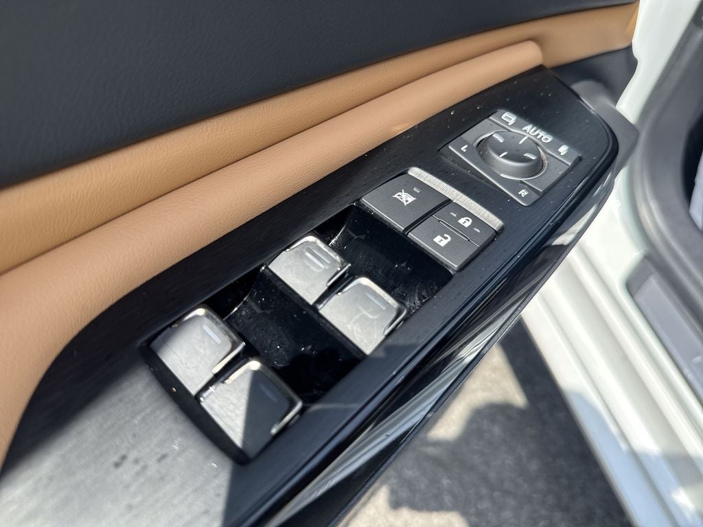 2025 Lexus ES 300h