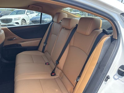 2025 Lexus ES 300h