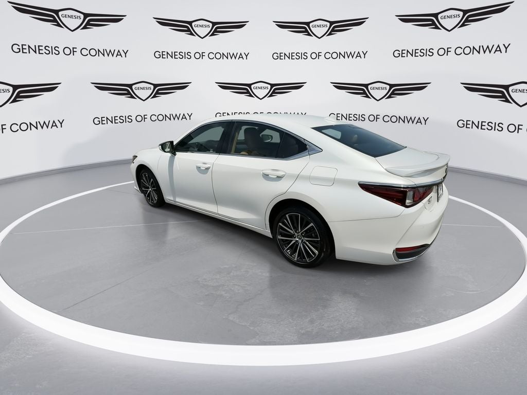 2025 Lexus ES 300h
