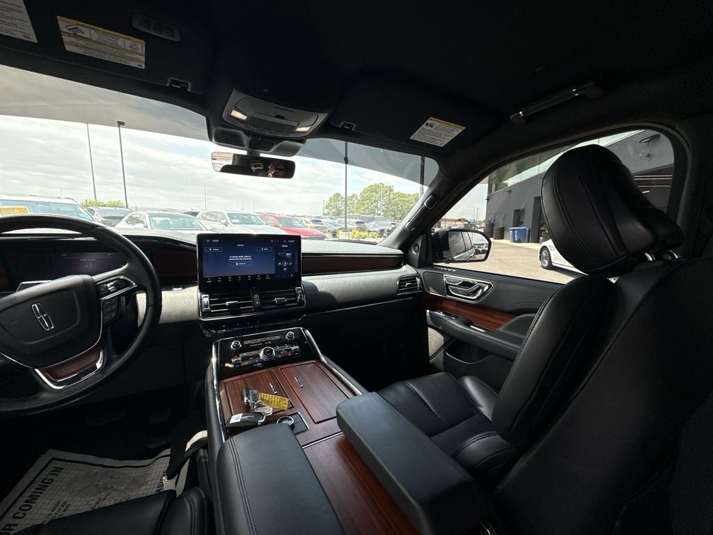 2024 Lincoln Navigator Premiere