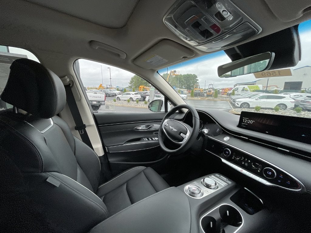 2025 Genesis GV70 2.5T