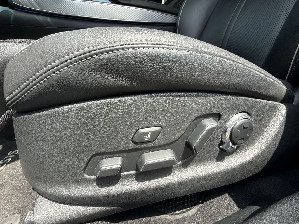 2024 Genesis GV70 2.5T