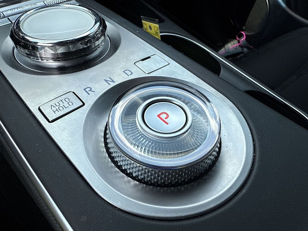 2024 Genesis GV70 2.5T
