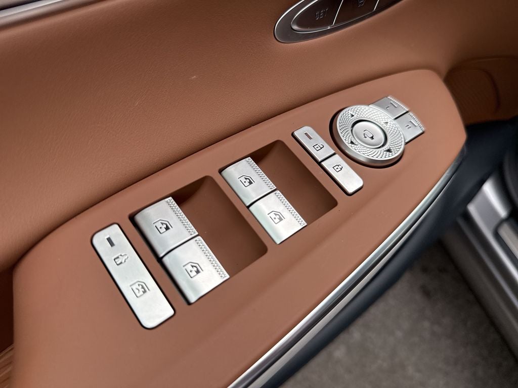 2026 Genesis GV70 2.5T Advanced