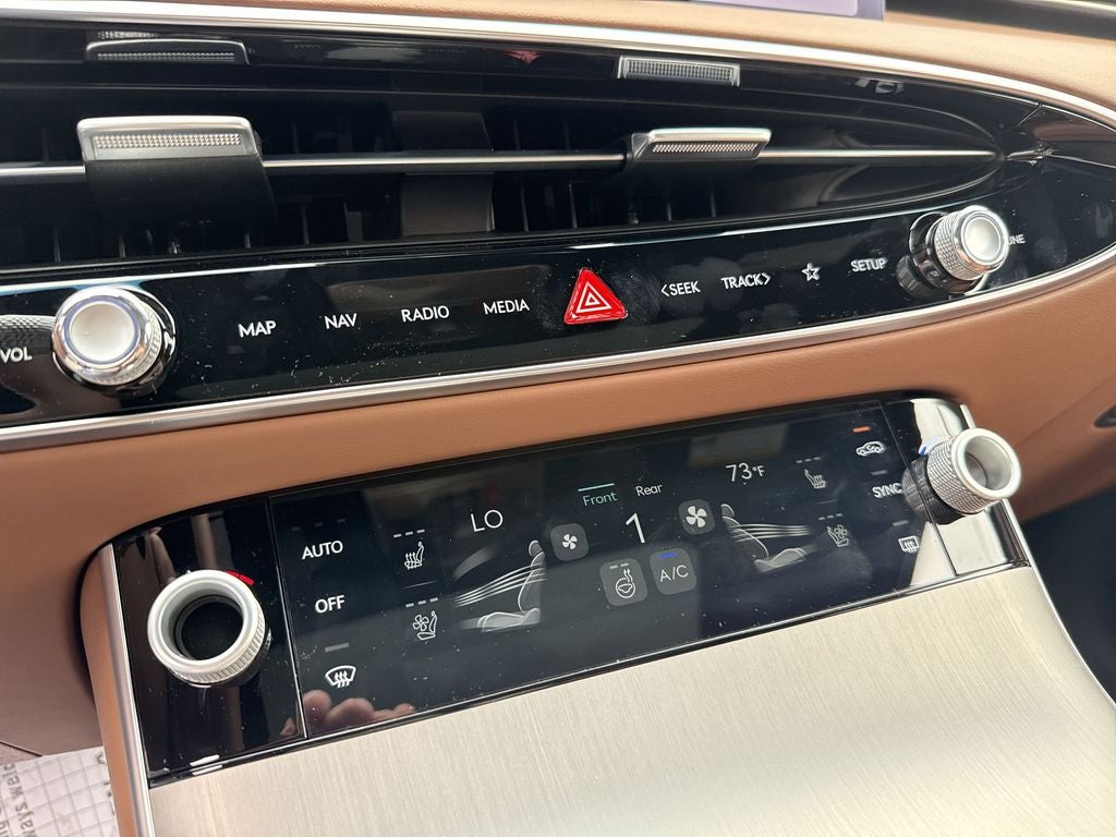 2026 Genesis GV70 2.5T Advanced