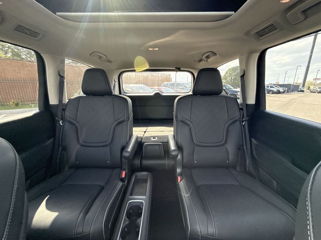 2025 INFINITI QX80 LUXE