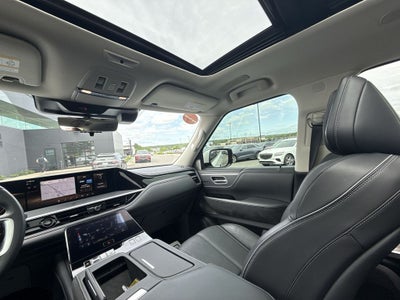 2025 INFINITI QX80 SENSORY