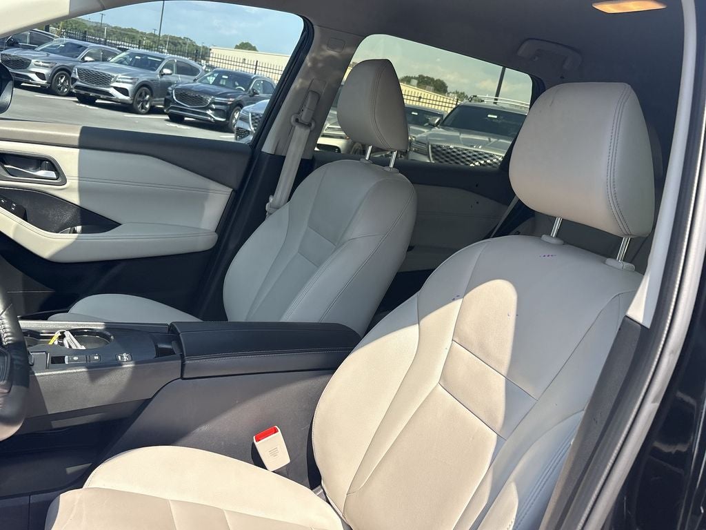 2025 Nissan Rogue SL