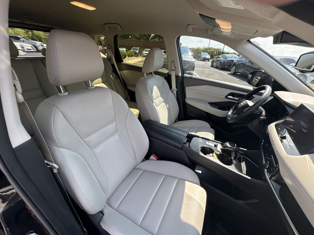 2025 Nissan Rogue SL