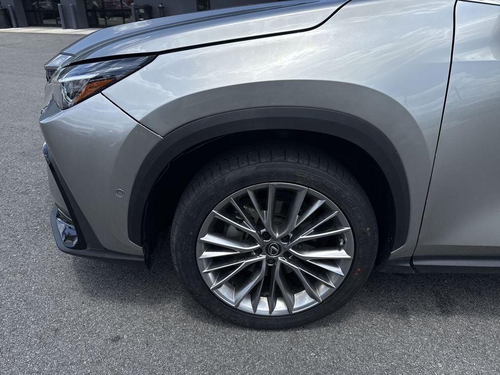 2022 Lexus NX 350h Luxury