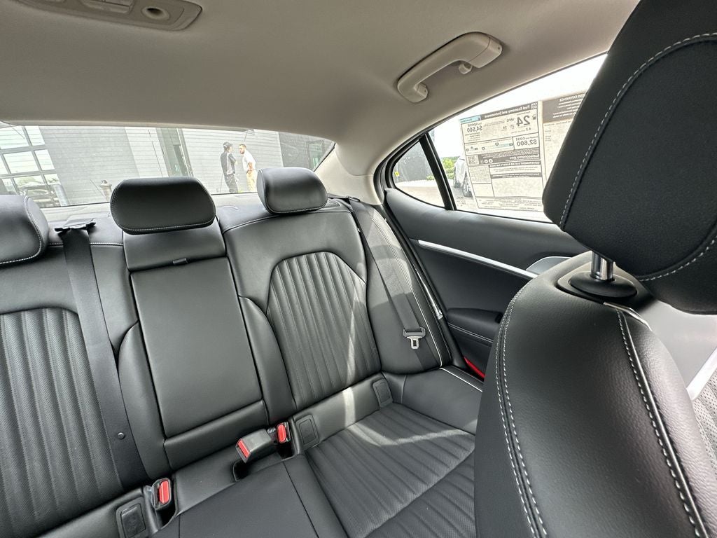 2026 Genesis G70 2.5T Prestige