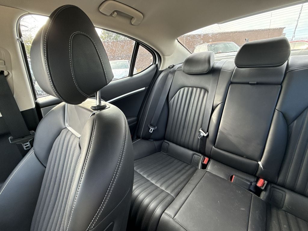 2026 Genesis G70 2.5T Prestige