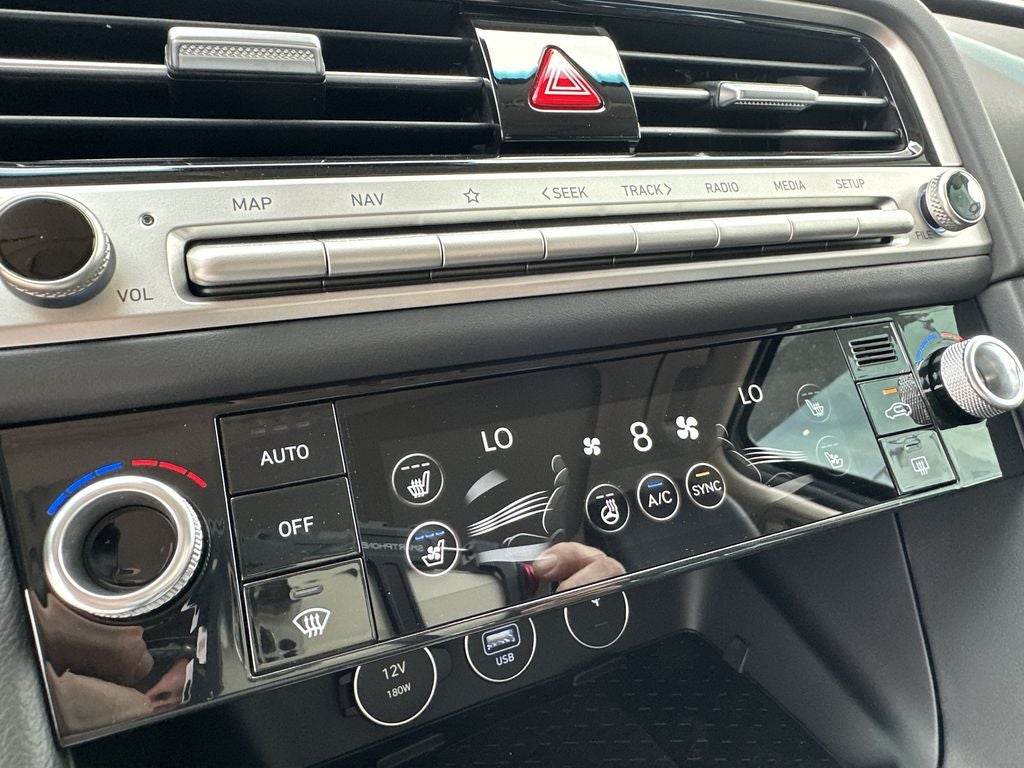 2026 Genesis G70 2.5T Prestige