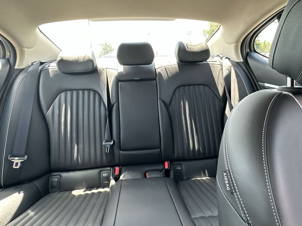 2026 Genesis G70 2.5T Prestige