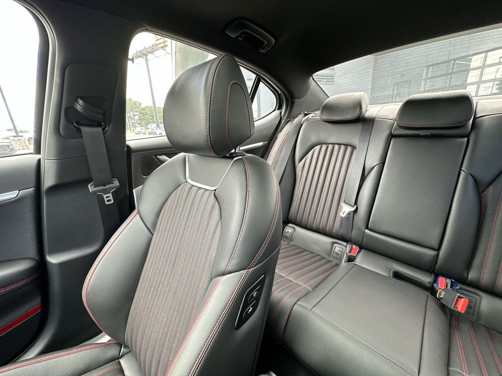 2024 Genesis G70 2.5T