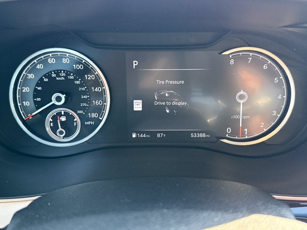 2025 Genesis G70 2.5T