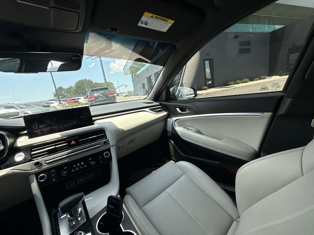 2025 Genesis G70 2.5T