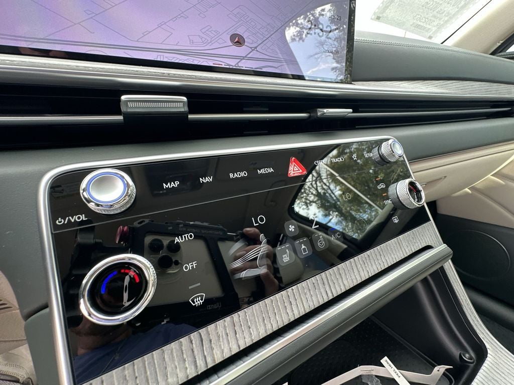 2026 Genesis GV80 2.5T