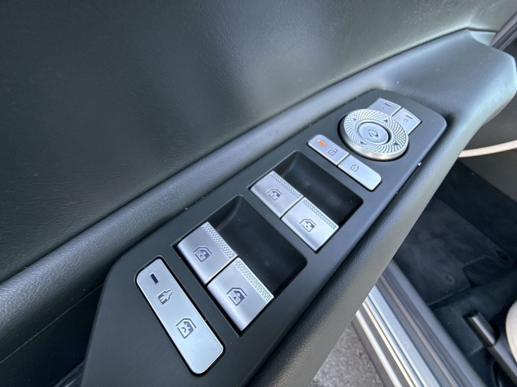 2025 Genesis GV80 2.5T