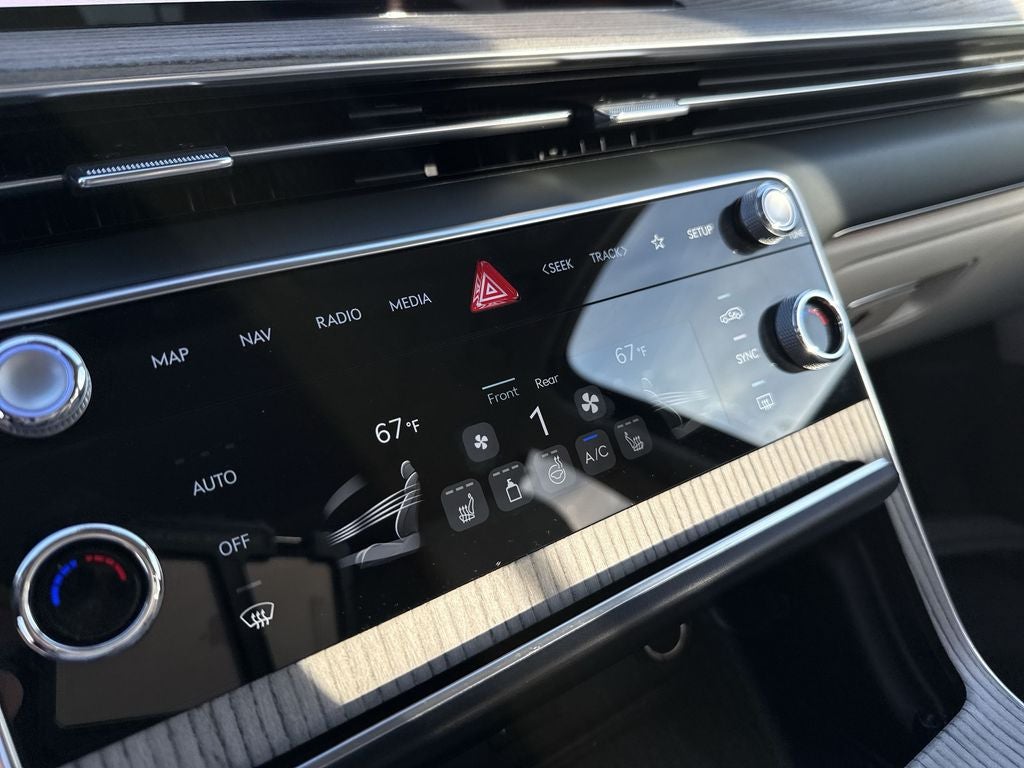 2025 Genesis GV80 2.5T