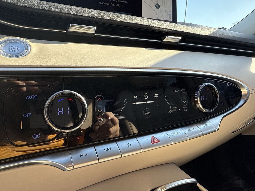2023 Genesis GV70 2.5T