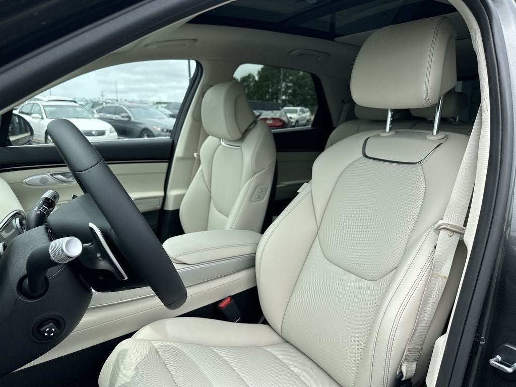 2025 Genesis GV70 2.5T